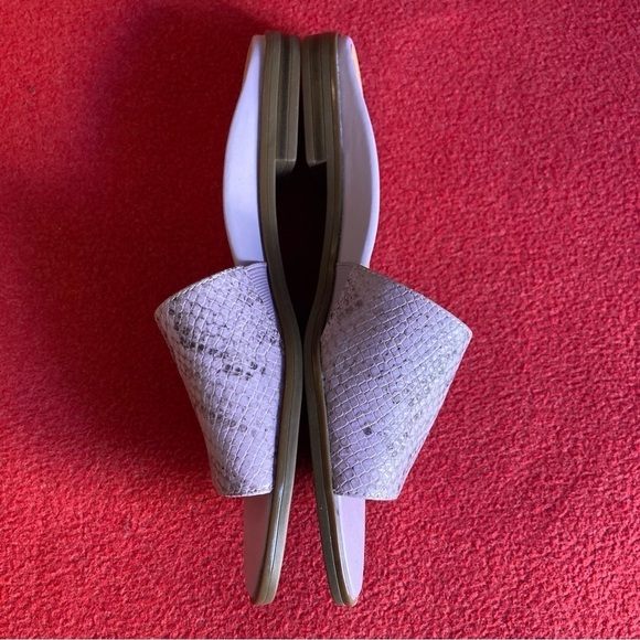 VIONIC Sz 8 Demi Embossed Snake Print Slide On Lavender Colour Way Slides  Mules - Picture 4 of 12